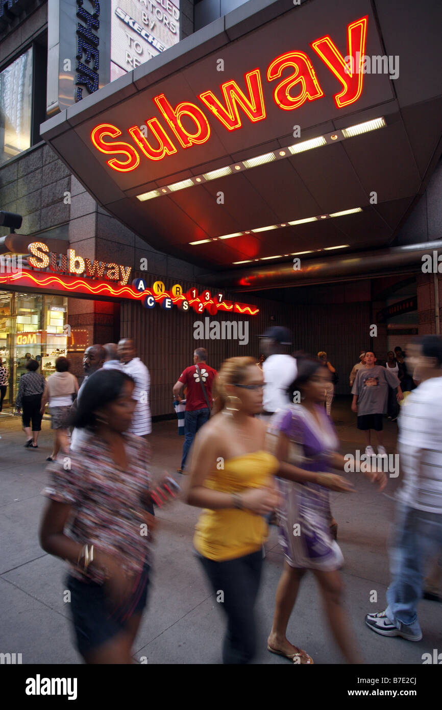 U-Bahn-Eingang, 42nd Street, New York City, USA Stockfoto