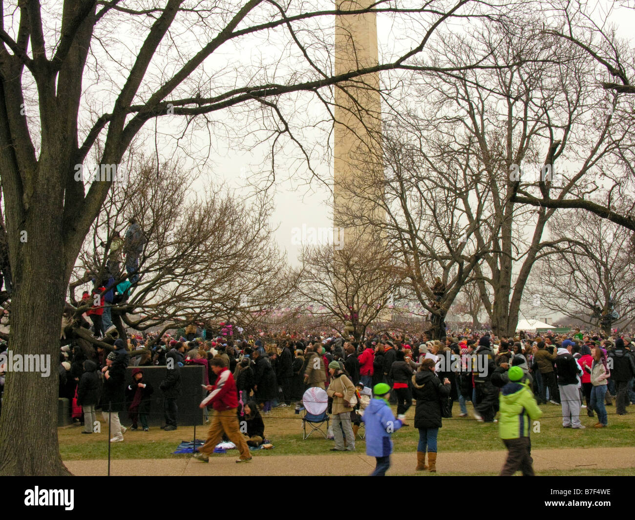 Menschenmenge versammelte sich in Washington DC für die Amtseinführung von Barack Obama, erste schwarze amerikanische Präsident. Stockfoto
