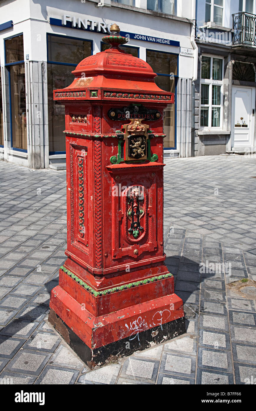 Alten Briefkasten in Stadt quadratische Gent Belgien Stockfotografie - Alamy