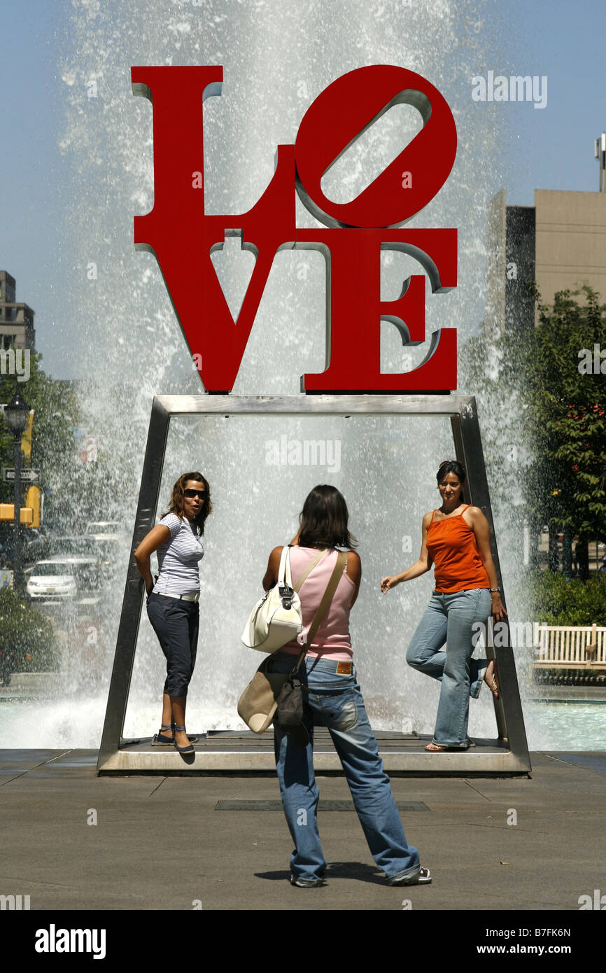 Liebe Skulptur, LOVE Park, Philadelphia, Pennsylvania, USA Stockfoto