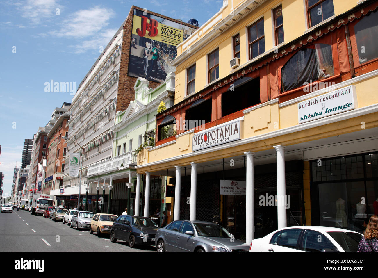 Blick entlang der langen Straße Cape Town-Südafrika Stockfoto