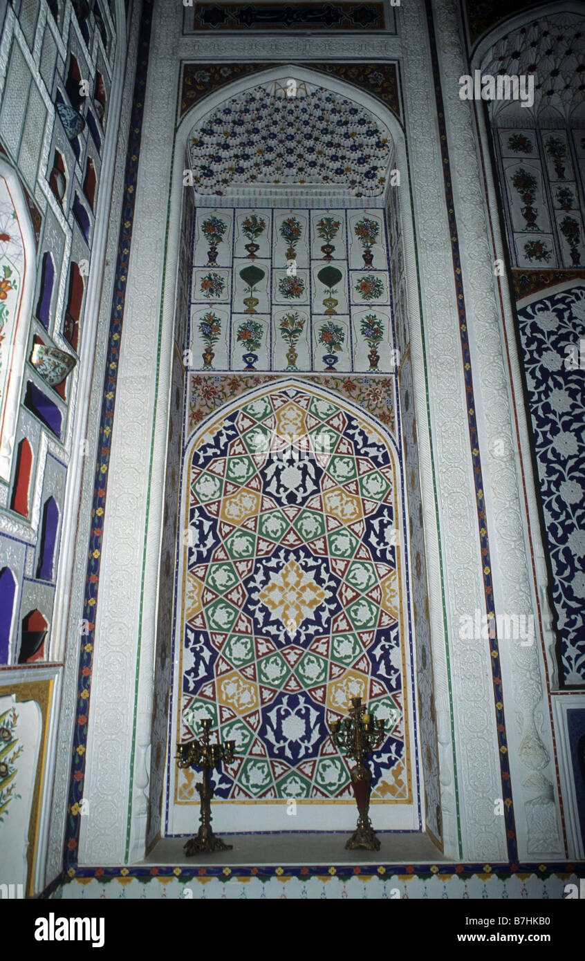 Beispiele für Holzschnitzerei Haus eines reichen Kaufmanns nun ein Museum Buchara Usbekistan Asien das Haus gehörte Fayzullo Khojaev Stockfoto
