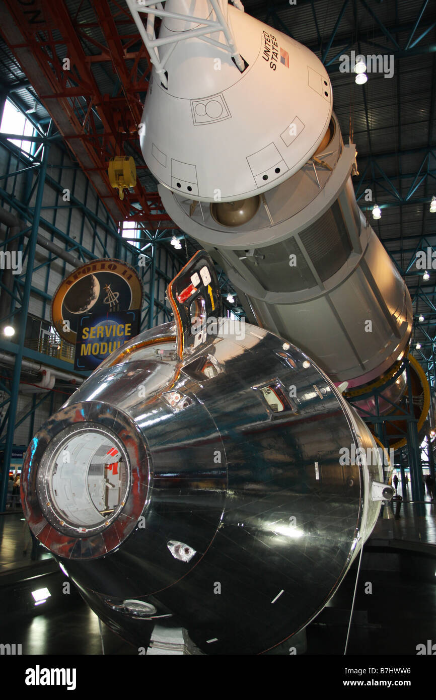 Raketen Saturn 5 Besucher Center der NASA Kennedy Space Center Cape Canaveral Tour Tourist Museumsausstellung Stockfoto