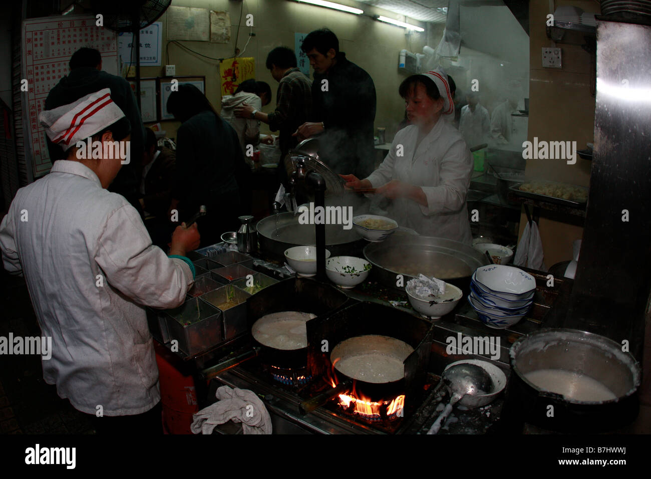 Asien Asien beschäftigtes China chinesische chinesisches Essen chinesisches Restaurant Kochen Köche Küche Auswahl oben Stockfoto