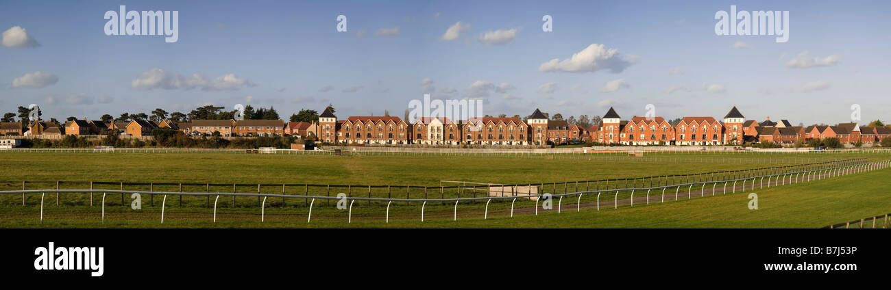 Rennbahn neue Wohnungen und Wohnungen Stratford-upon-Avon Warwickshire England uk Stockfoto