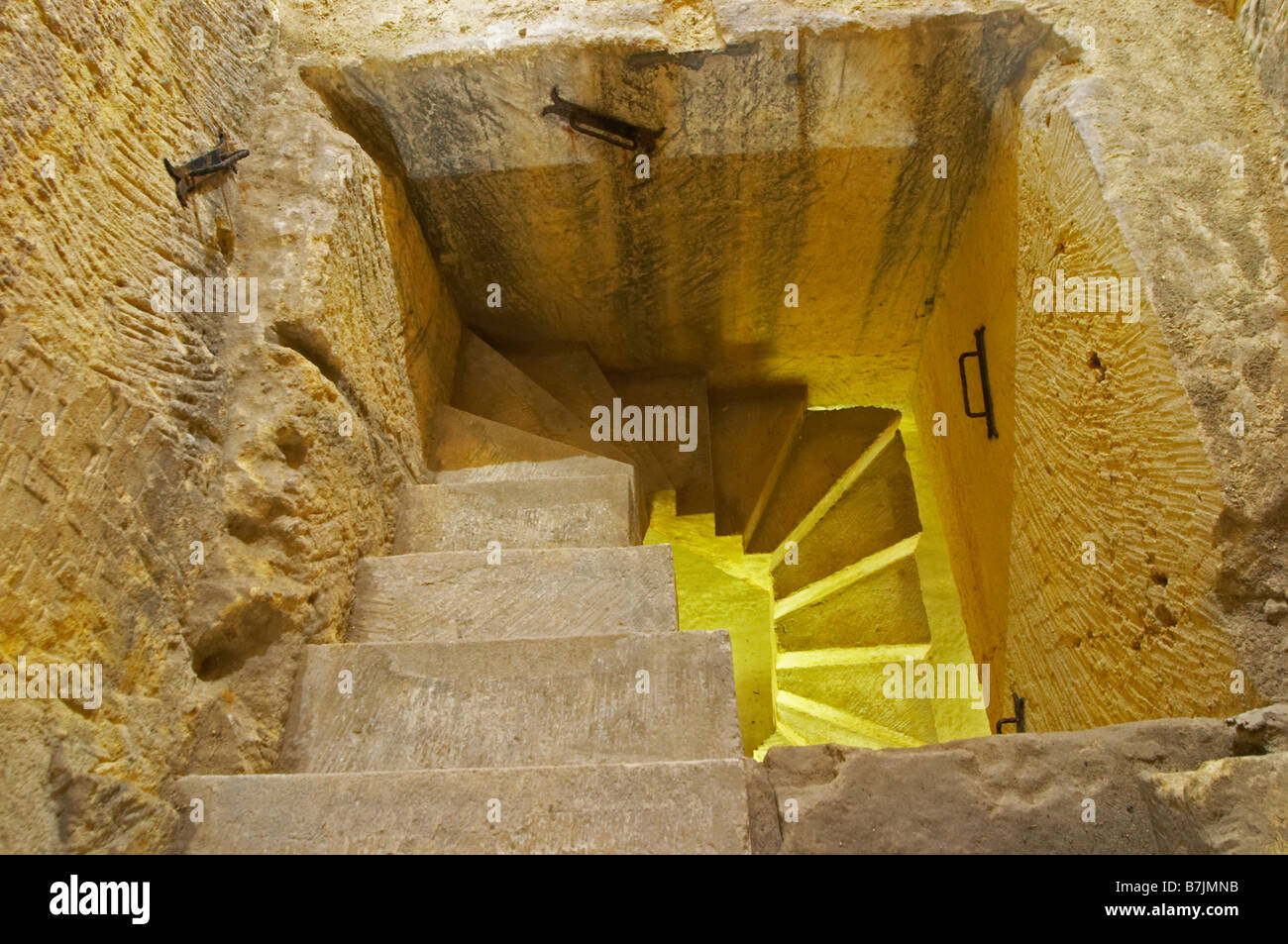 Treppe zum Keller Couvent des Jacobins saint Emilion Bordeaux Frankreich Stockfoto