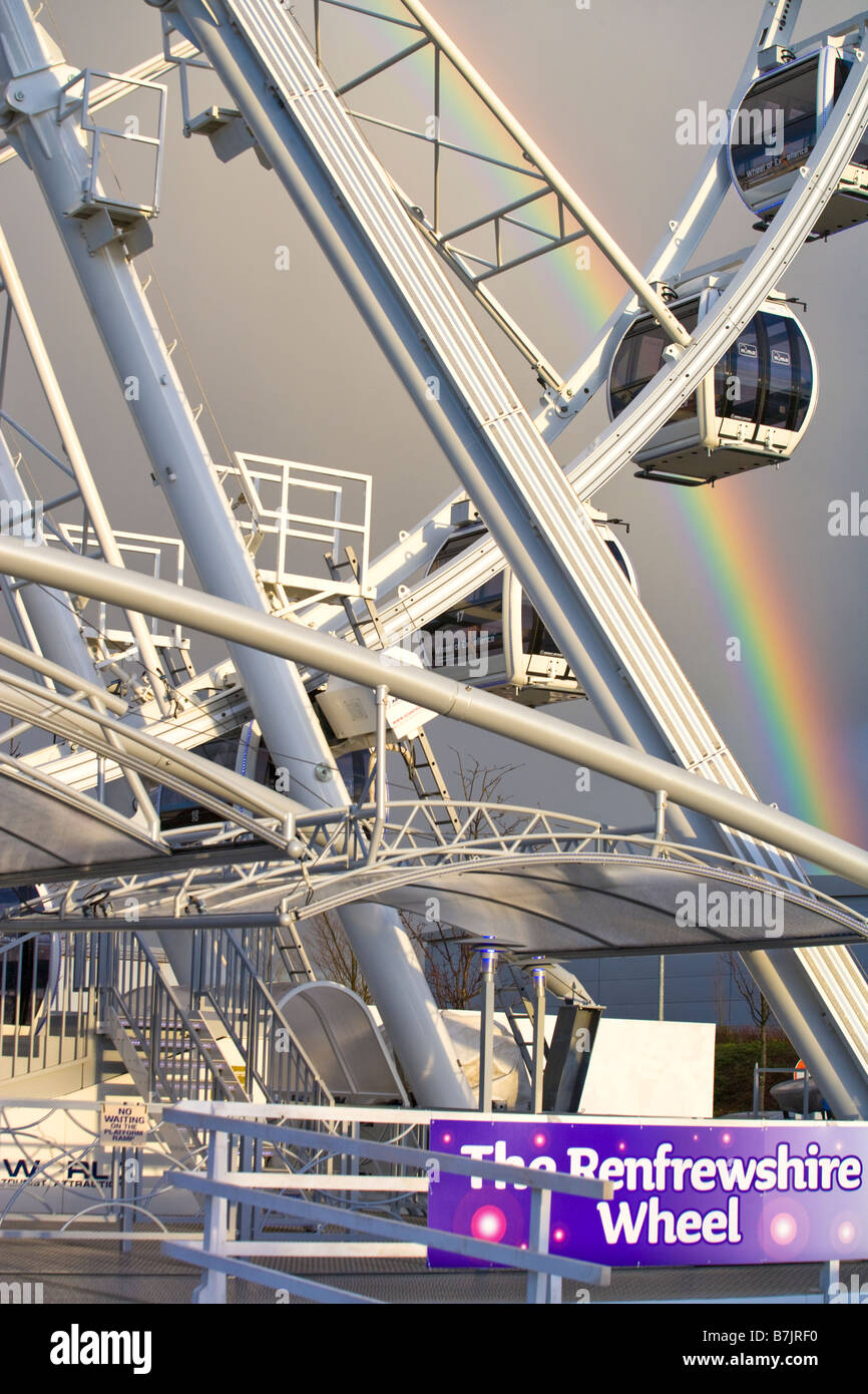 RENFREWSHIRE RAD UND RAINBOW DAS RAD WIRD BETRIEBEN VON TOURISTENATTRAKTIONEN DER WELT Stockfoto