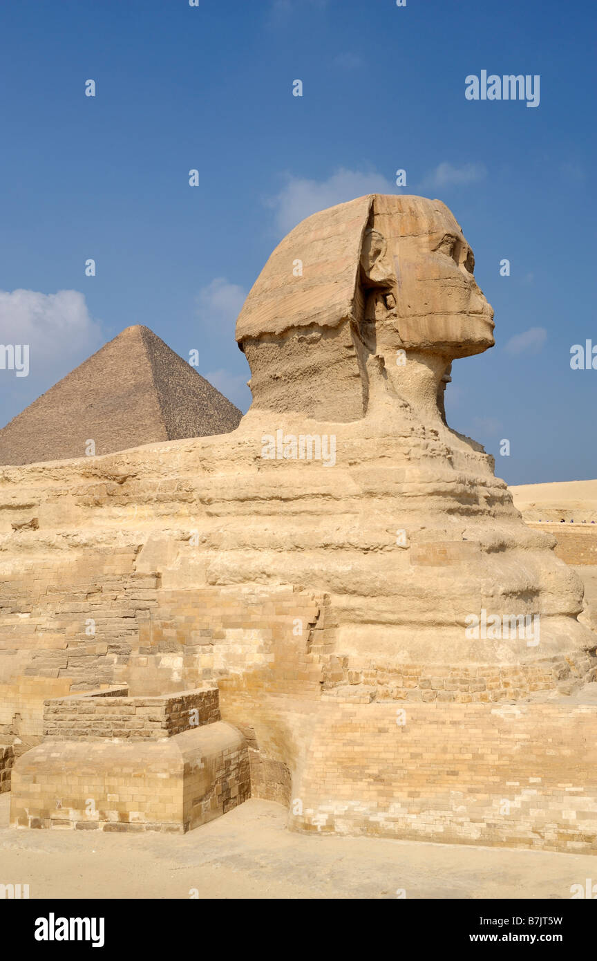 Die Sphinx und die Pyramide von Cheops Gizeh Ägypten 081112 31967 Stockfoto