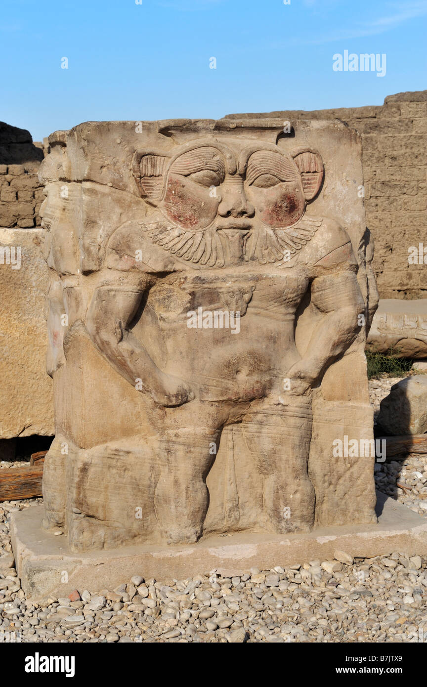 Statue des Gottes Bes Dendera Ägypten 081115 32469 Stockfoto