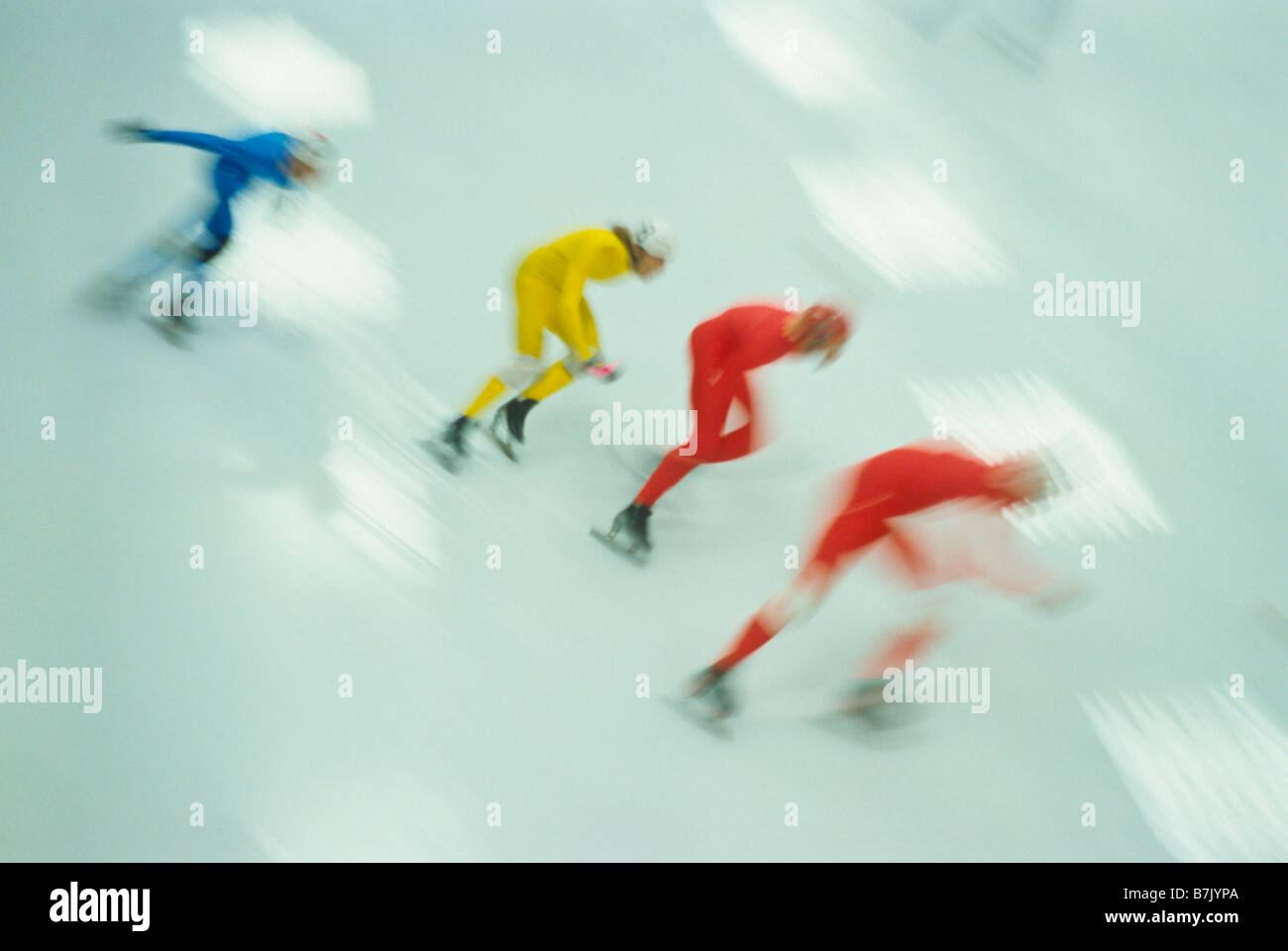 Shorttrack-Speedskater an der Startlinie Stockfoto