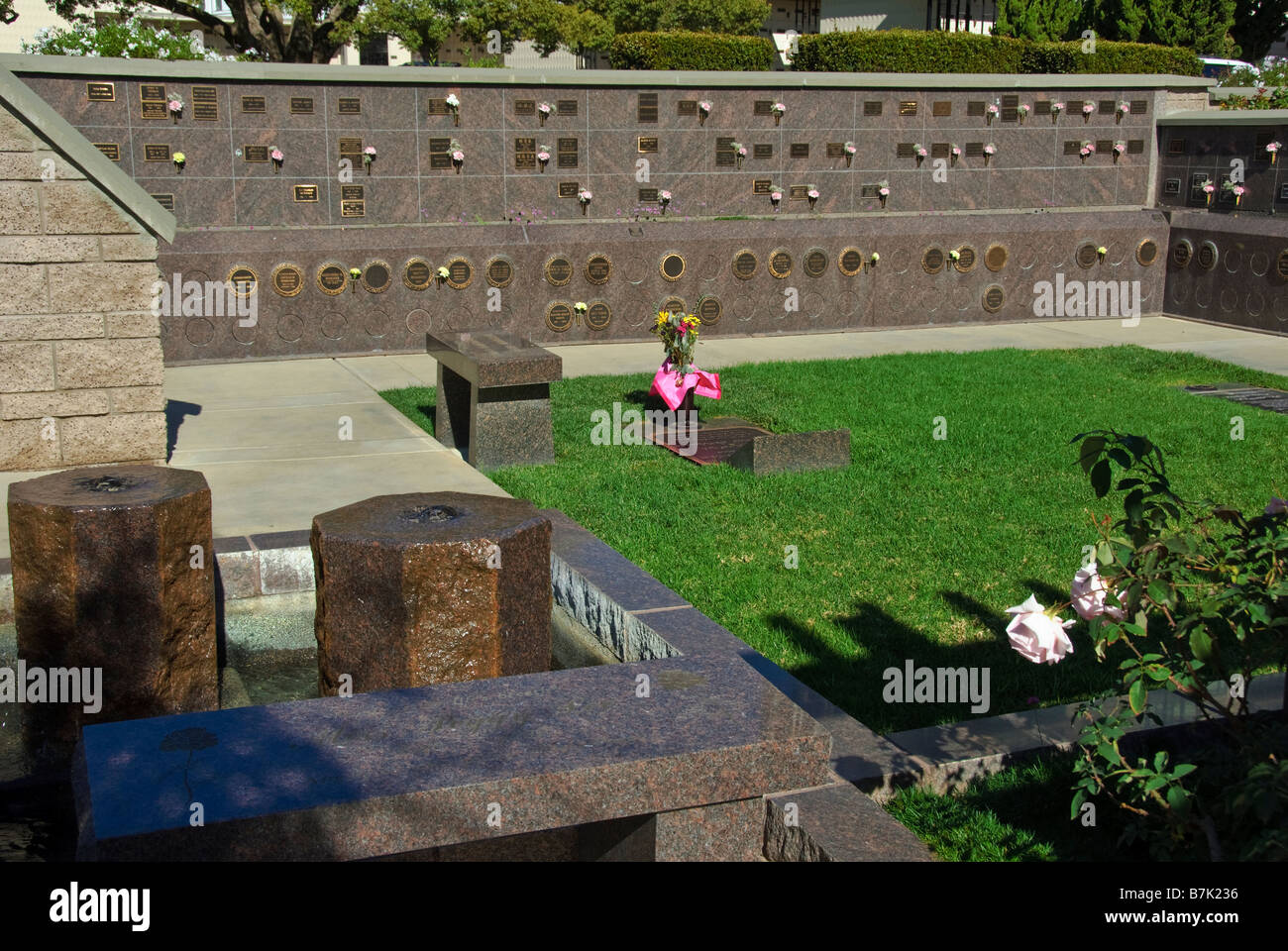 Hollywood Celebrity Gräber Westwood Memorial Park Los Angeles CA Friedhof Leichenhalle letzte Ruhestätte Stockfoto