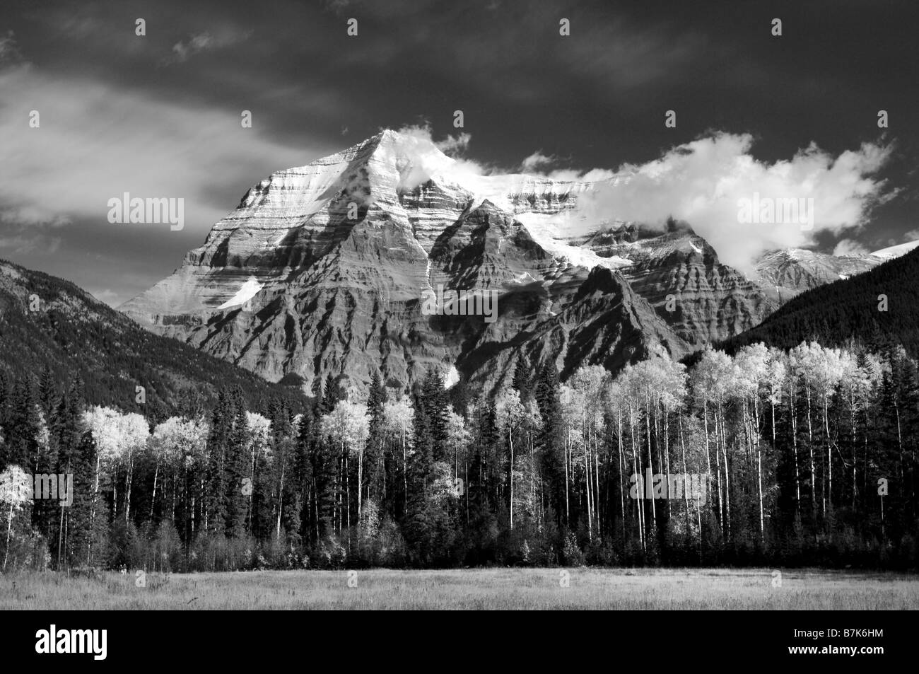 Mt. Robson, entlang der British Columbia - Alberta Grenze.  Kanada.  Mount Robson, dem kanadischen Rocky Mountains.  Rocky Mountains Stockfoto