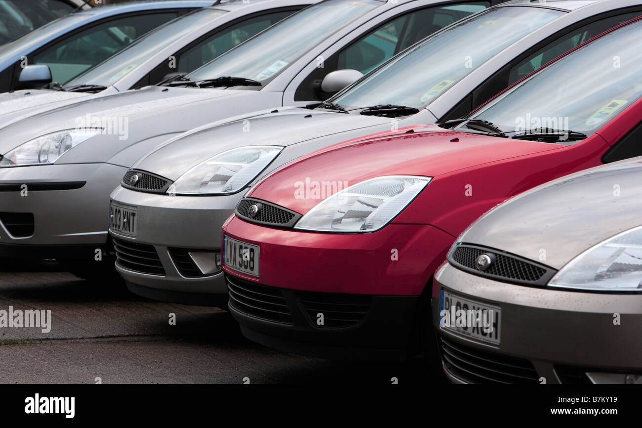 Schlange von Autos Stockfoto