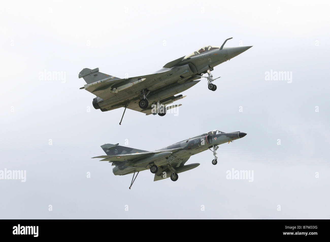 Rafale und Super Etendard kommen für International Air Show im RNAS Yeovilton Stockfoto