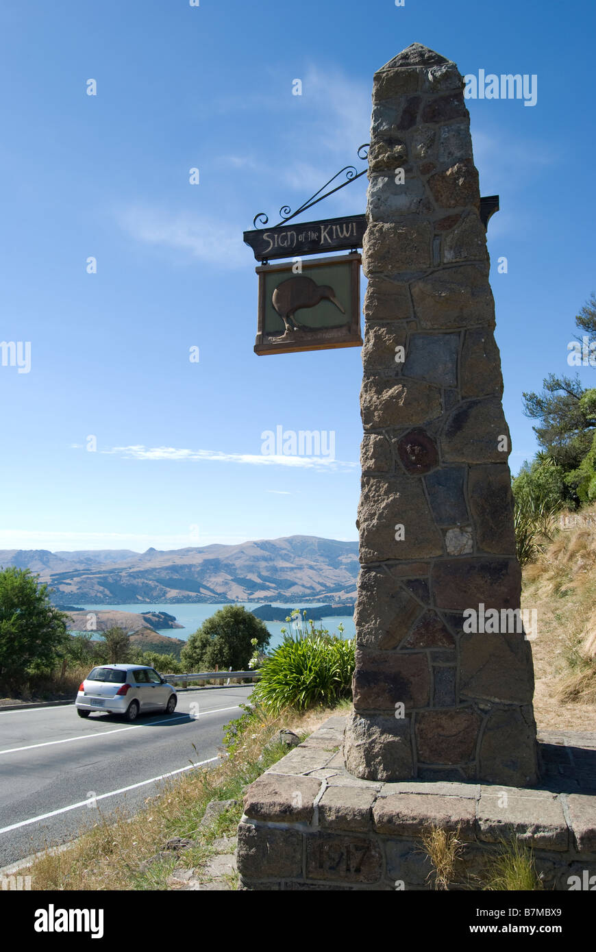 Lyttelton Harbour View, Zeichen der Kiwi, Port Hills, Christchurch, Canterbury, Neuseeland Stockfoto