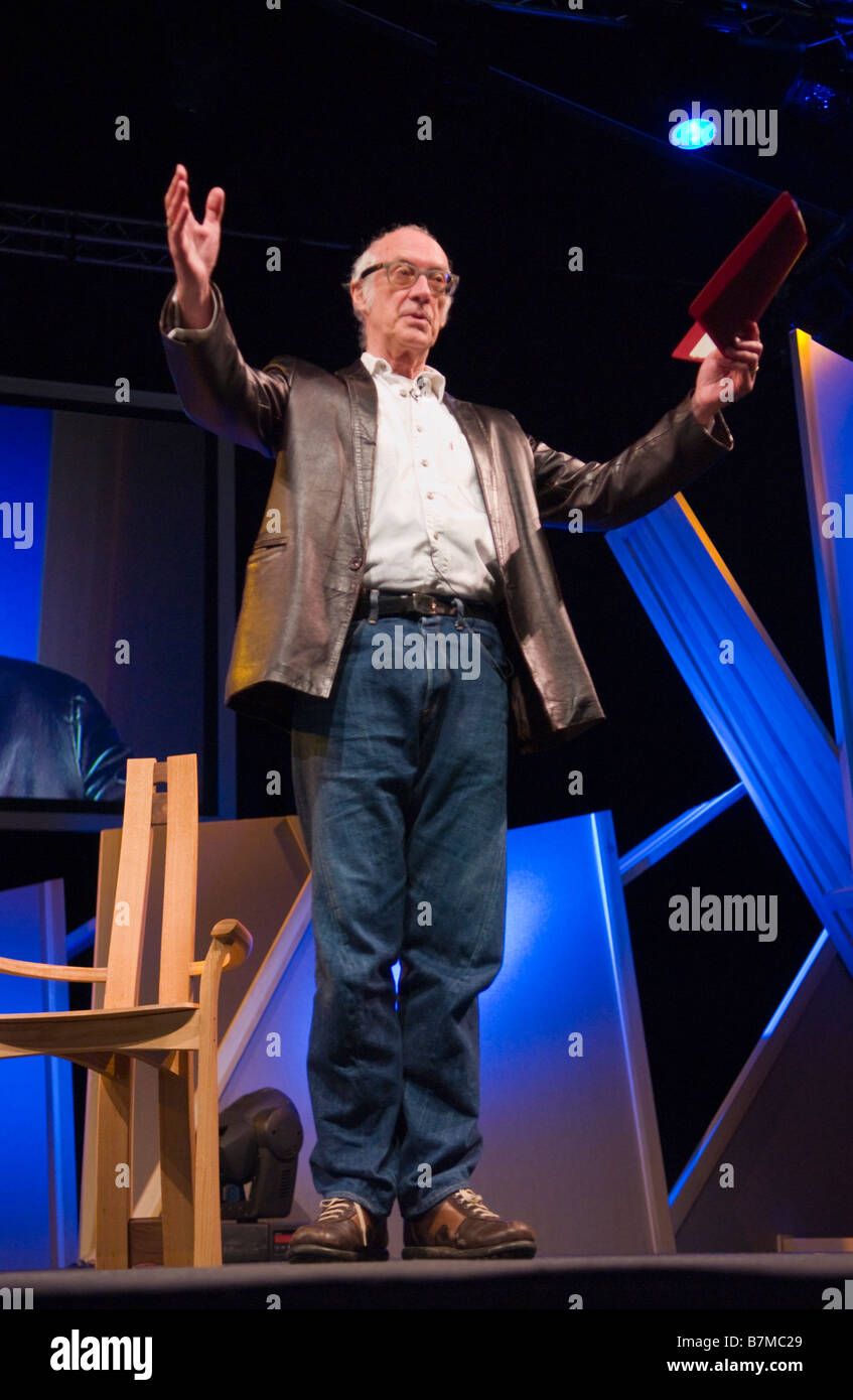 Liverpool Dichter Roger McGough abgebildet bei The Guardian Hay Festival 2008 Hay on Wye Powys Wales UK Stockfoto