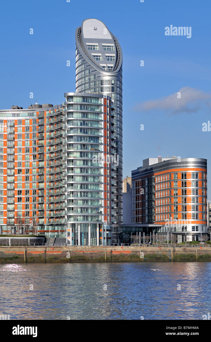 Ontario Tower New Providence Wharf und Radisson Edwardian Hotel Docklands London Vereinigtes Königreich Stockfoto