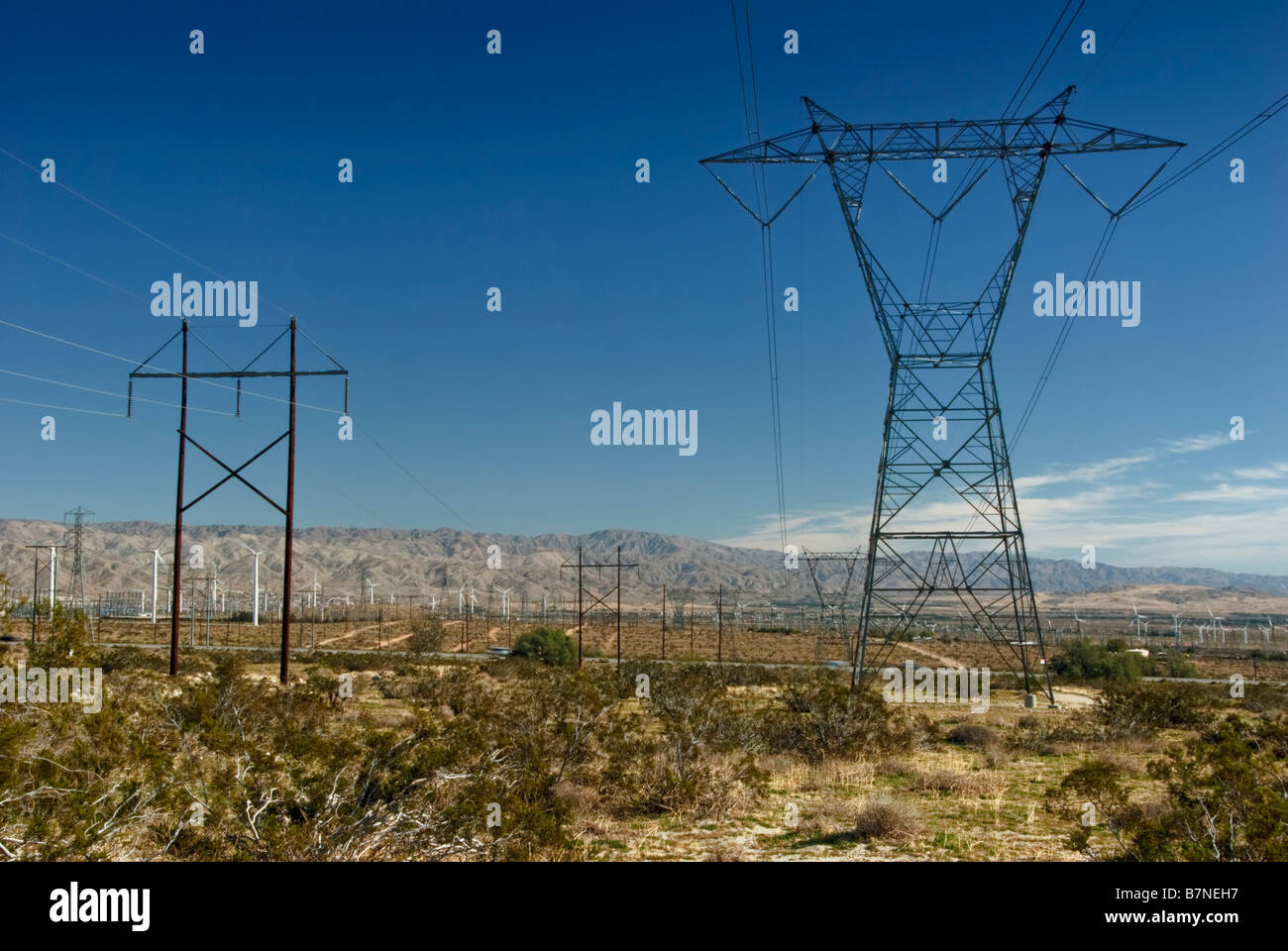 Wind Farm, Turbinen, North Palm Springs, CA, San Gorgonio Pass, Coachella Valley, Turbine Windpark, Stockfoto