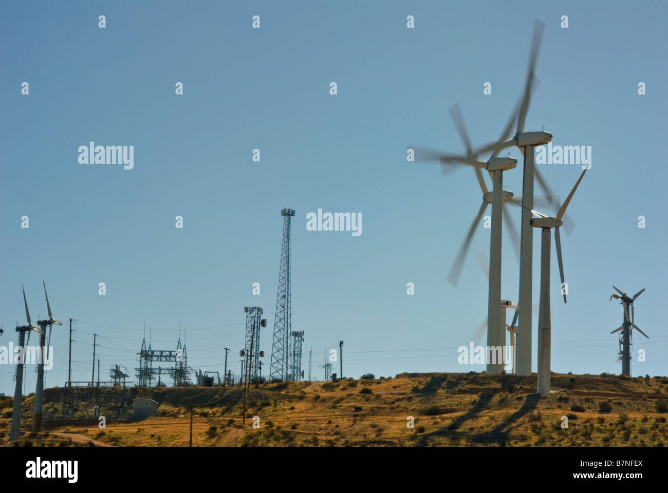 Wind Farm, Turbinen, North Palm Springs, CA, San Gorgonio Pass, Coachella Valley, Turbine Windpark, Umzug Stockfoto