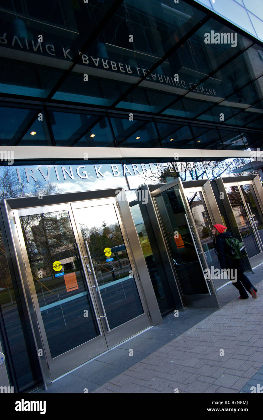 Eingabe von Irving K Barber Lernzentrum und neuen Hauptbibliothek Flügel auf UBC Campus Student Stockfoto