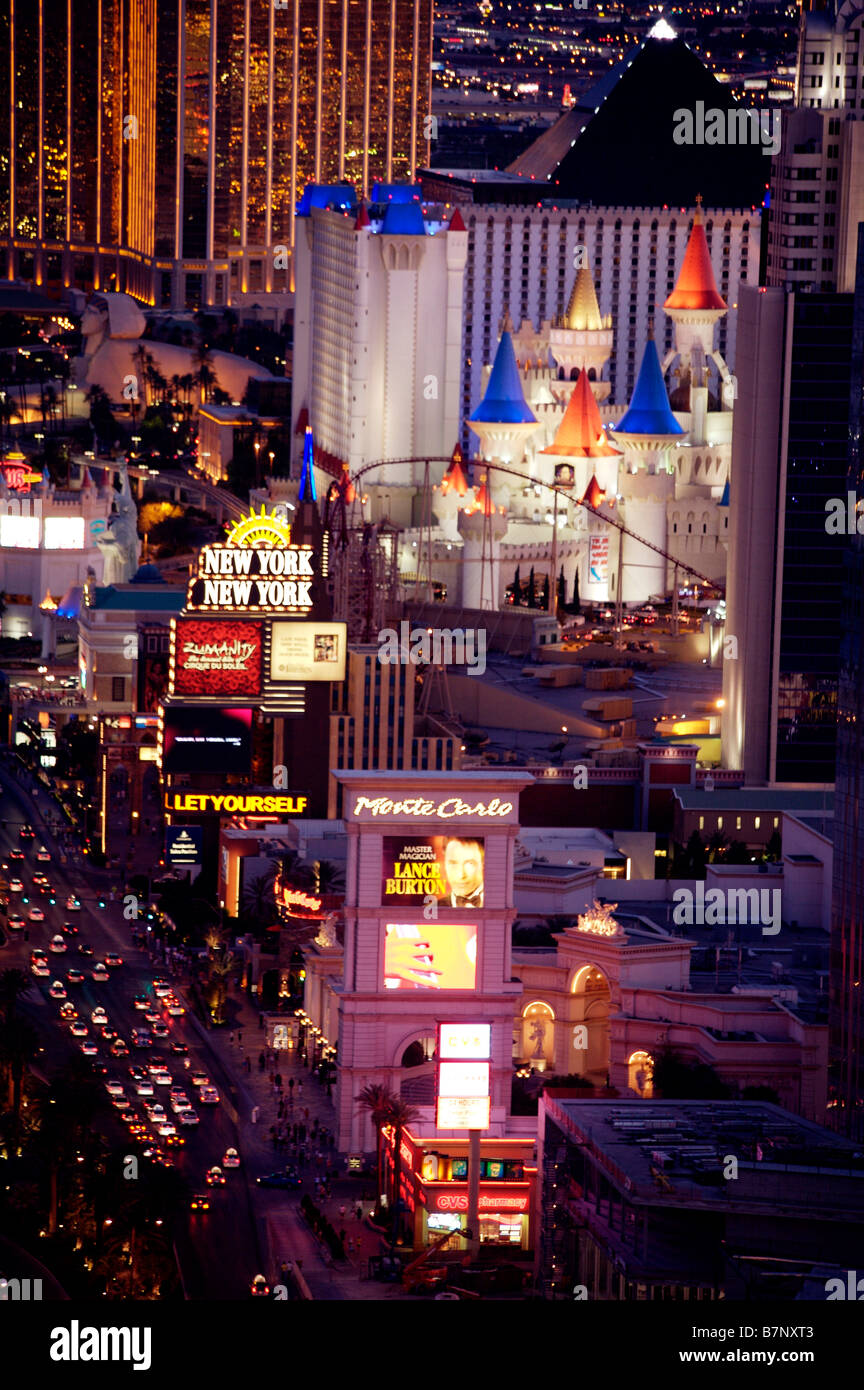 Der Streifen von oben auf den Eiffelturm Paris Hotel Stockfoto