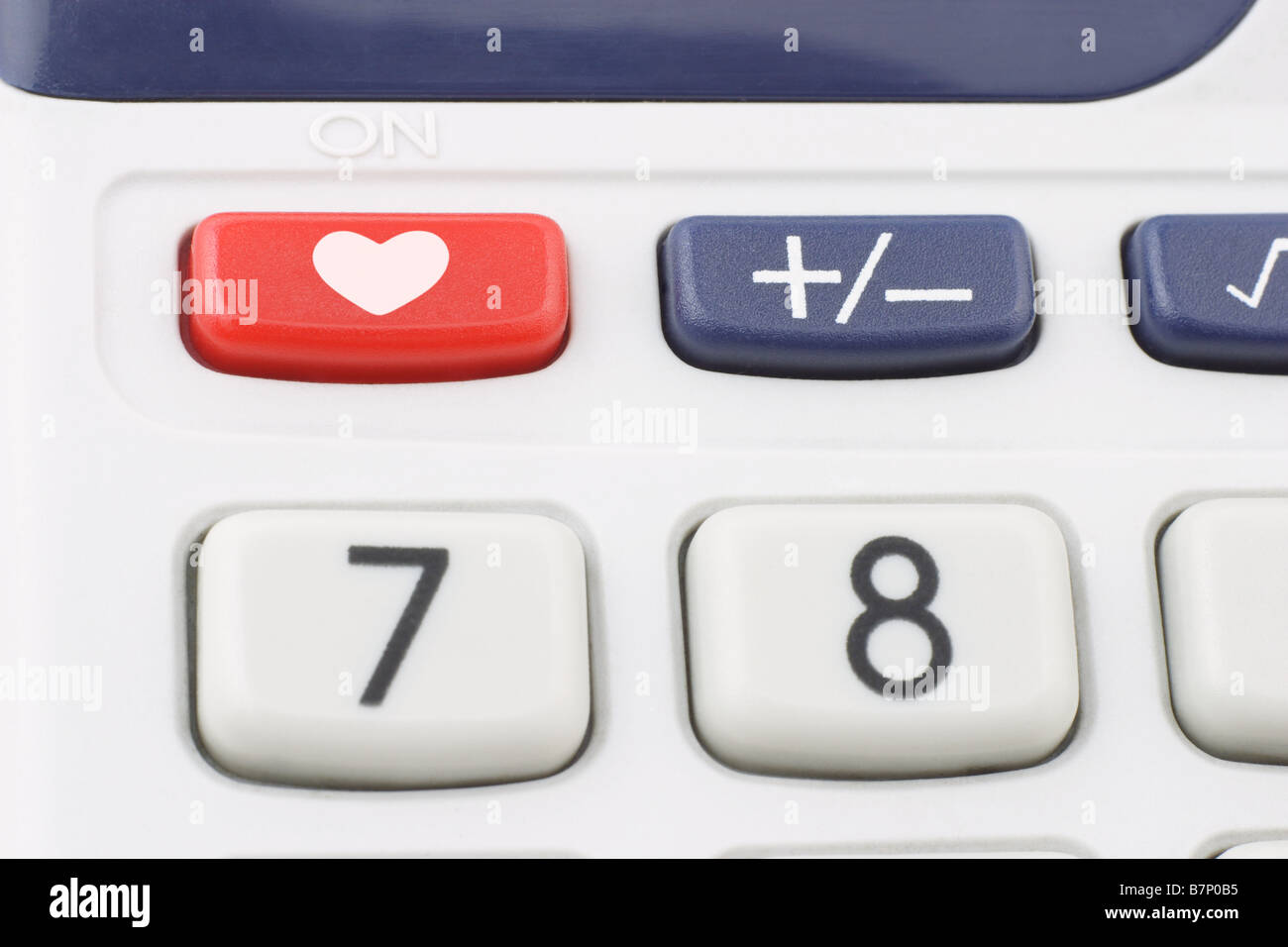 Nahaufnahme von Liebe-Herz-Symbol auf Taschenrechner-Taste Stockfoto