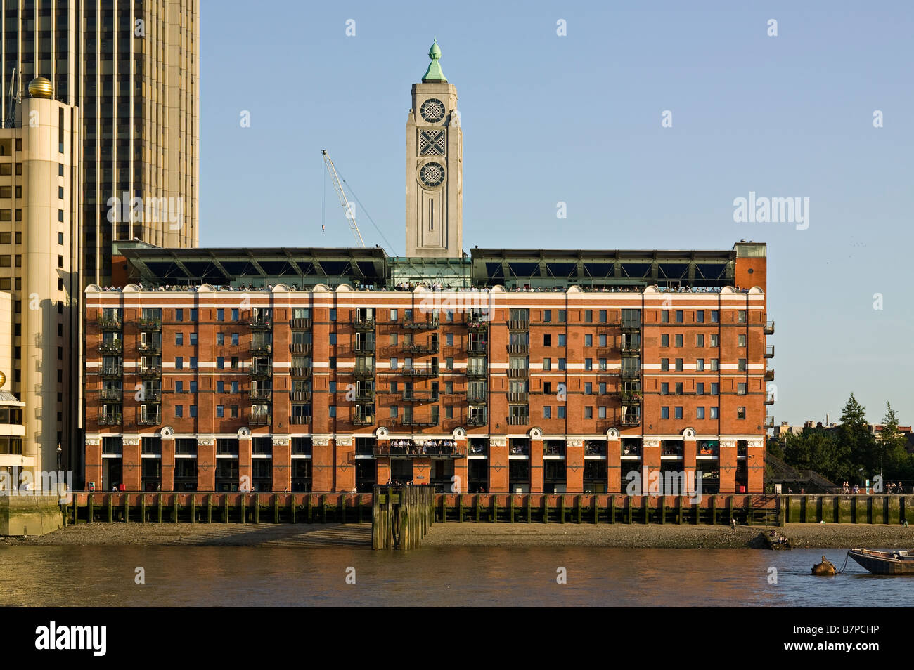 OXO Tower Harvey Nichols London Themse Stockfoto