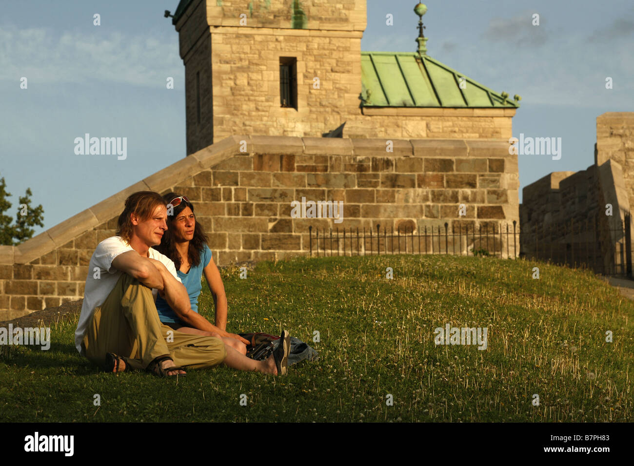 Sitzt oben auf der Stadtmauer, Quebec Stadt, Quebec, Kanada Stockfoto