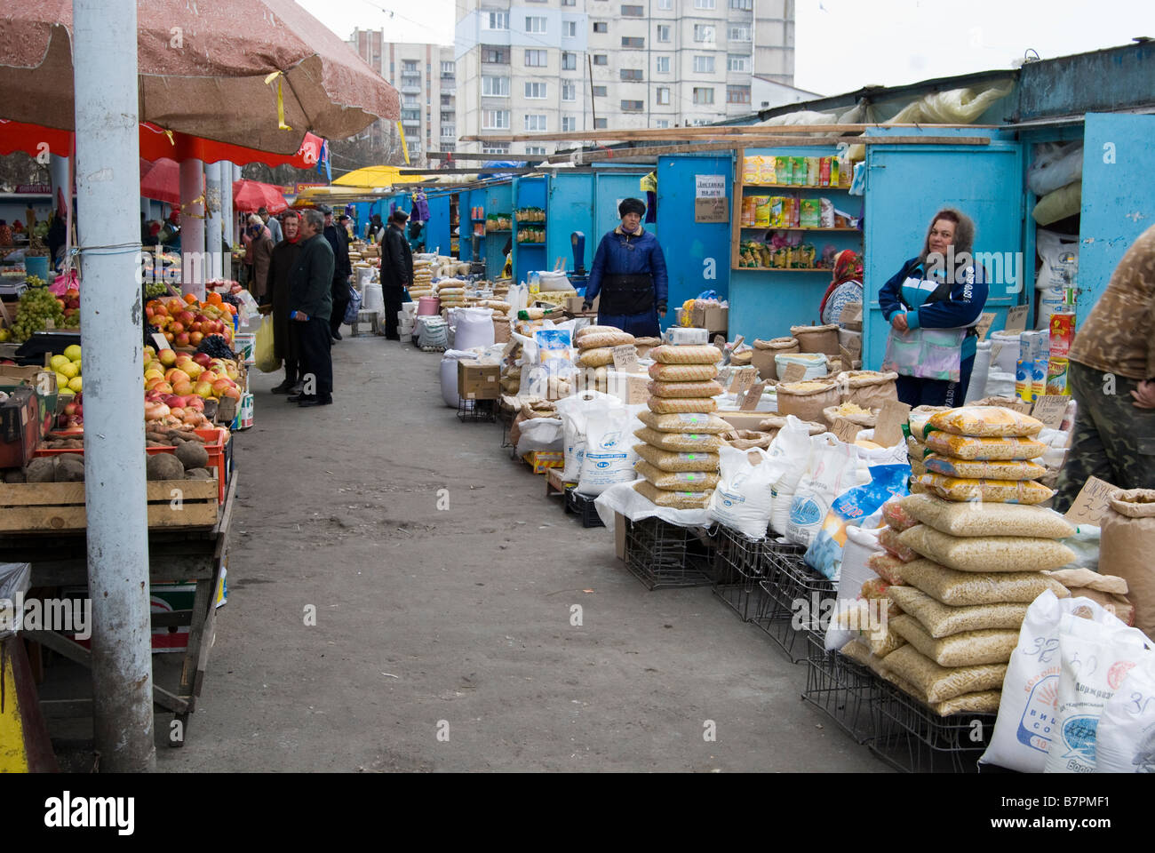 Straßenmarkt in Khmelnytsky Ukraine Stockfoto