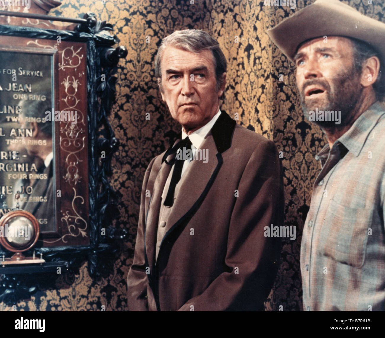 Attaque au Cheyenne Cheyenne Club Social Club, das Jahr: 1970 USA, James Stewart, Henry Fonda Regie: Gene Kelly Stockfoto