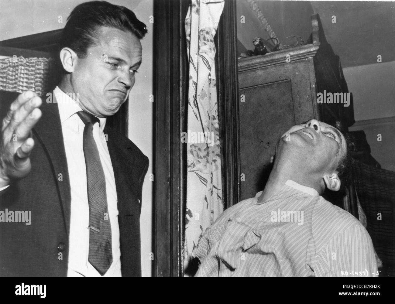 En der Stufe quatrième Vitesse Kiss Me Deadly Jahr: 1955 USA Ralph Meeker Regie: Robert Aldrich Stockfoto