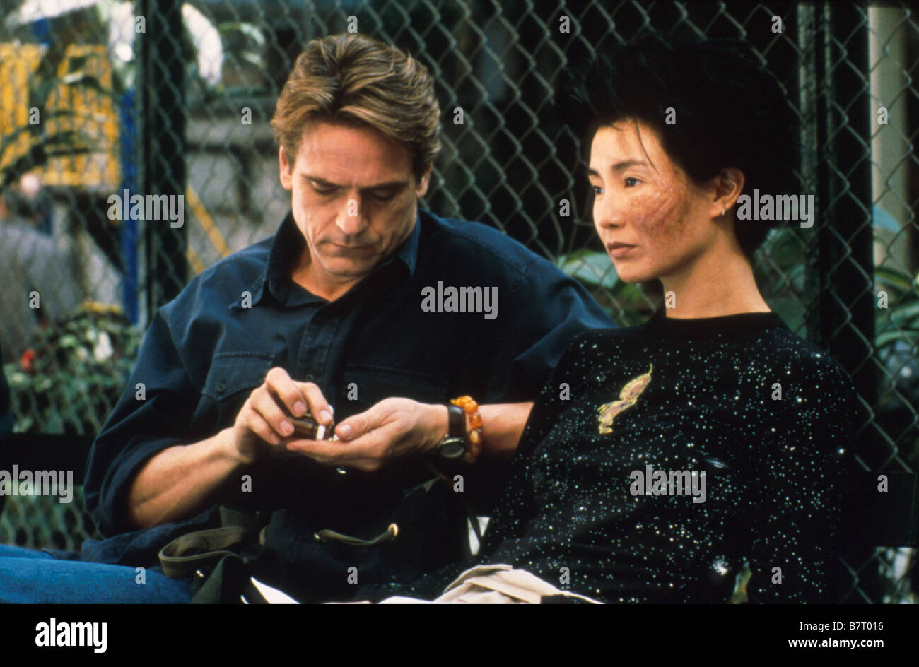 Chinesisch, Chinesisch, Jahr: 1997 USA Jeremy Irons, Maggie Cheung Regie: Wayne Wang Stockfoto