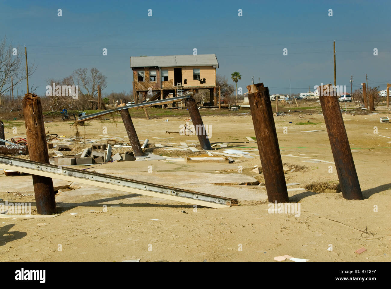 Pfeiler des Hauses zerstört durch Hurrikan Ike in 2008 im Crystal Beach an der Bolivar-Halbinsel Texas USA Stockfoto