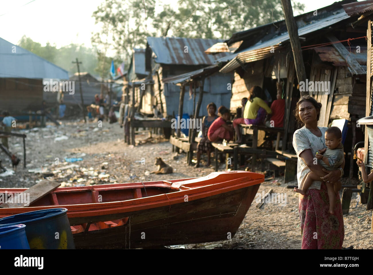 Meer Zigeuner Dorf auf einer Insel vor den Burma Banks Stockfoto