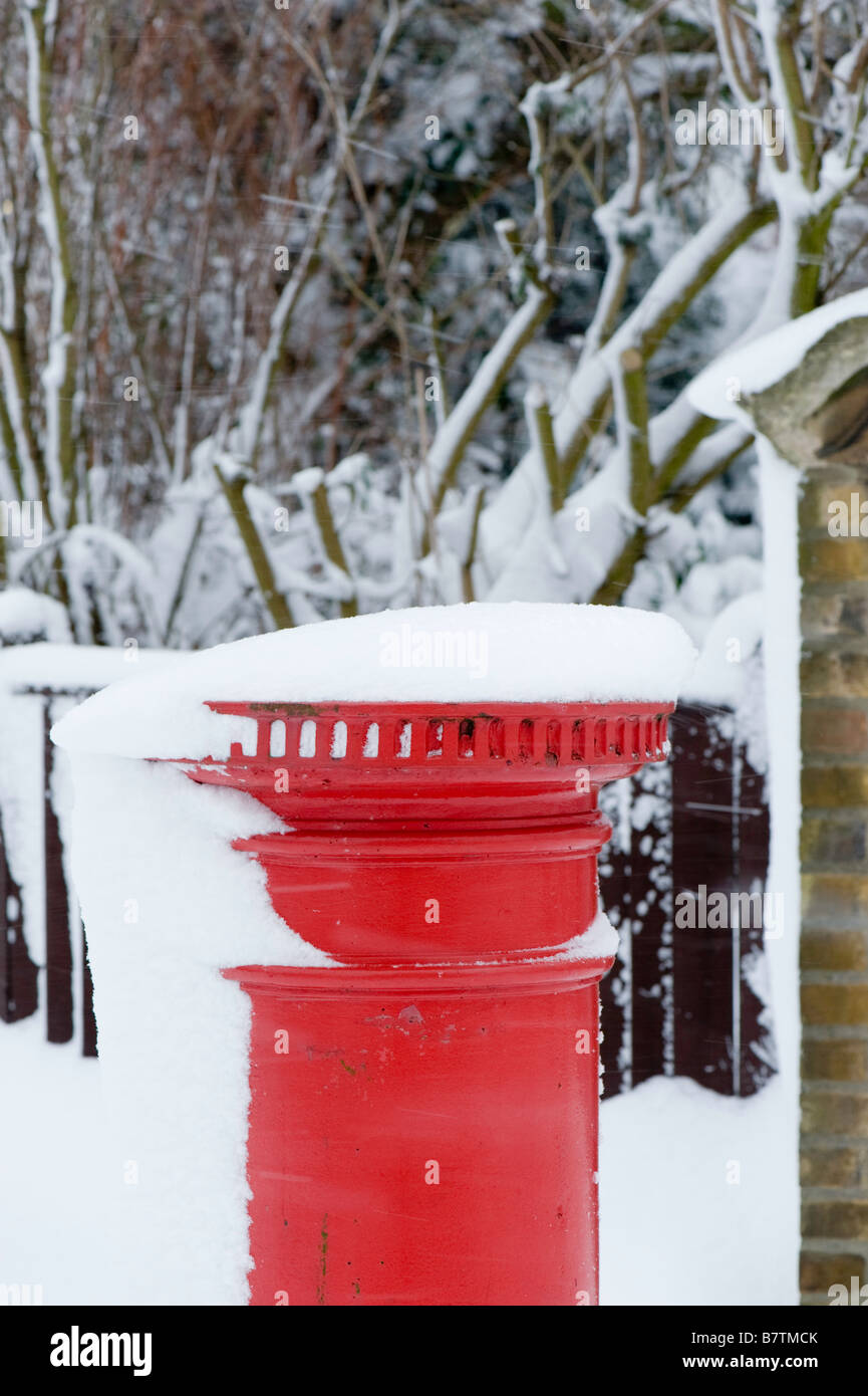 Ealing Common bedeckt Schnee Februar Ealing W5 London Vereinigtes Königreich Stockfoto
