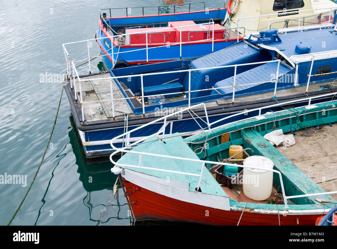 Angeln Boote, Hafen der Halbinsel Howth, Dublin Irland, August 2006 Stockfoto