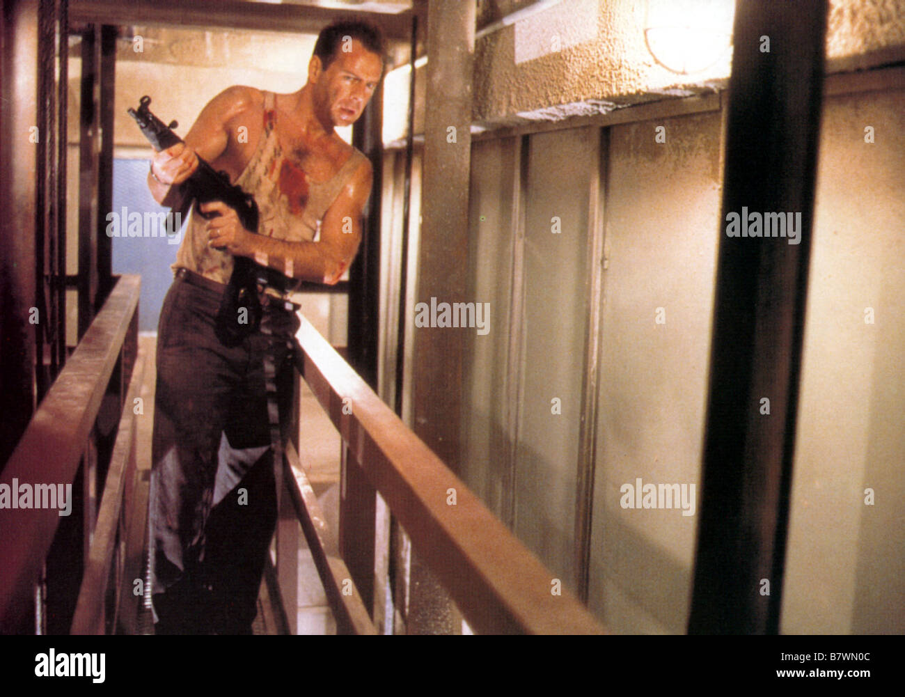 Hartes Jahr sterben: 1988 USA Regie: John McTiernan Bruce Willis Stockfoto