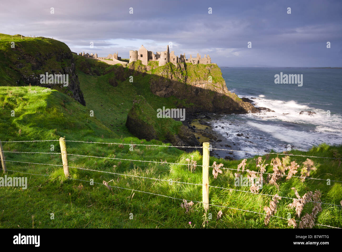 Dunluce Castle auf die rührende County Antrim in Nordirland Stockfoto
