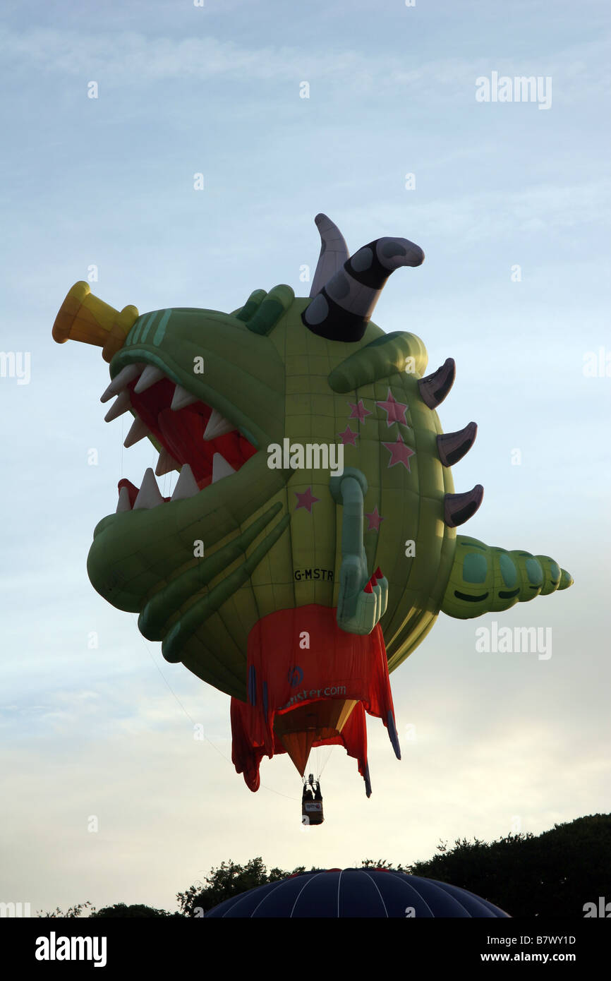 Heißluftballons in Bristol Balloon Fiesta, UK. Auf Ashton Gericht in Mendip Hills statt. Stockfoto