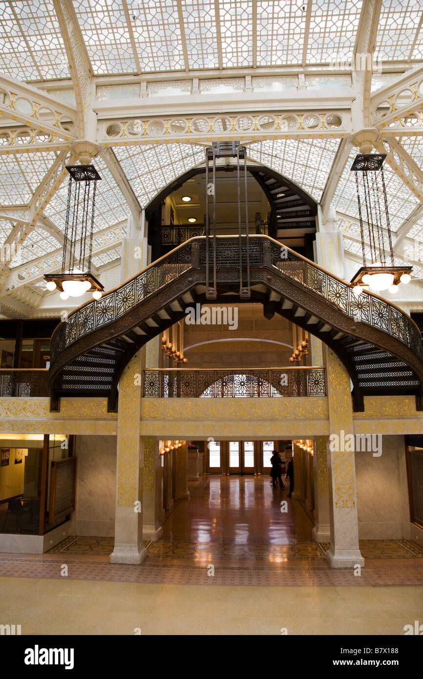 ILLINOIS-Chicago-Lobby Interieur der Rookery Building entworfen von Frank Lloyd Wright Treppe Stockfoto