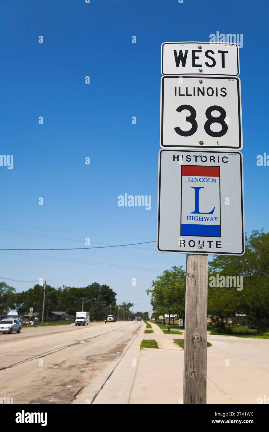 ILLINOIS DeKalb historische Lincoln Highway Markierung entlang der Autobahn 38 Emblem und Bezeichnung, historische route Stockfoto