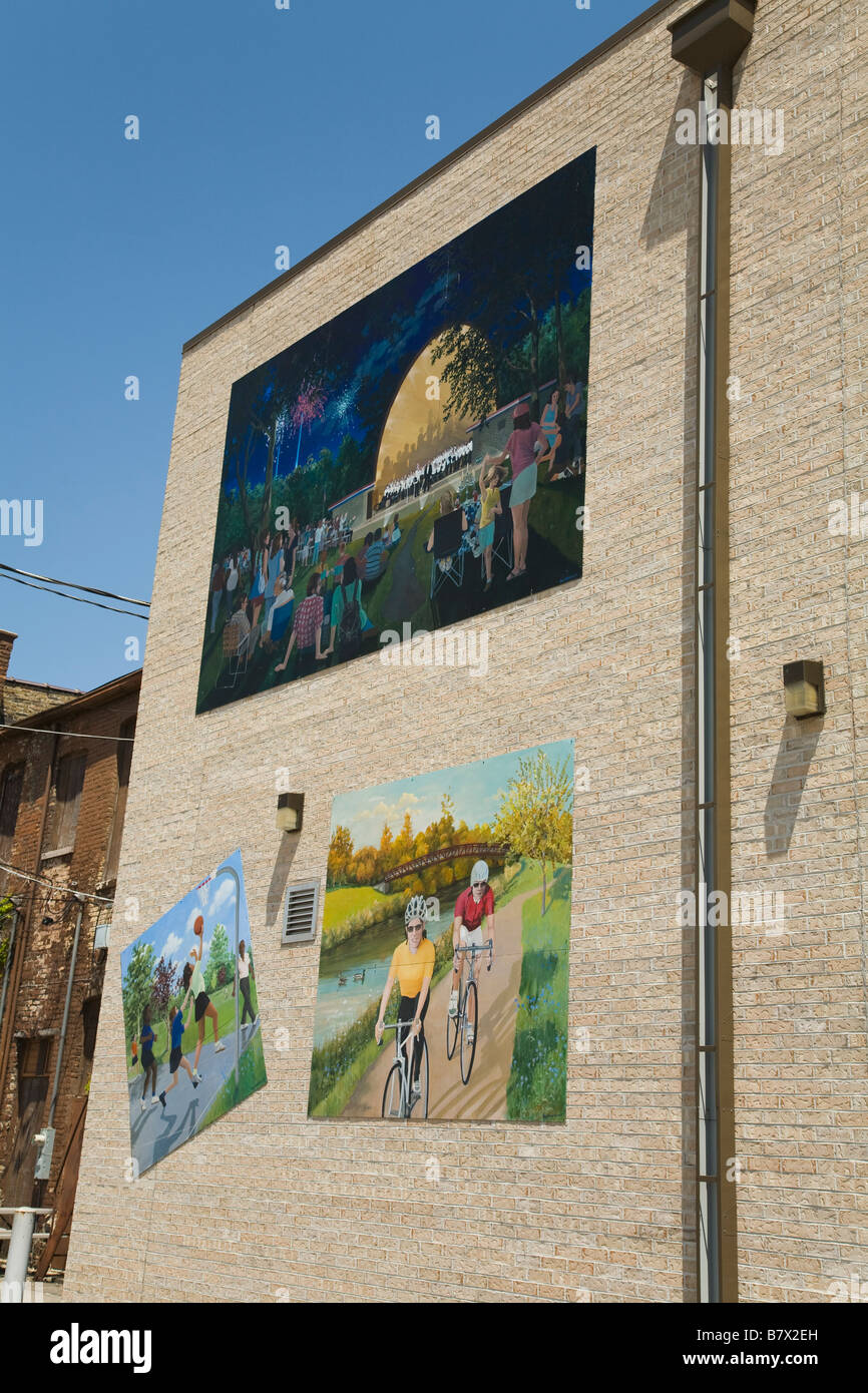 ILLINOIS DeKalb Wandgemälde auf Backsteinbau Hervorhebung Gemeinschaft Vorteile und Funktionen Stockfoto