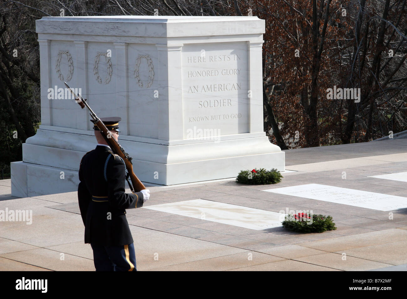 Patrol Guard vor Ort am Grab des unbekannten Soldaten, Washington D.C. Stockfoto