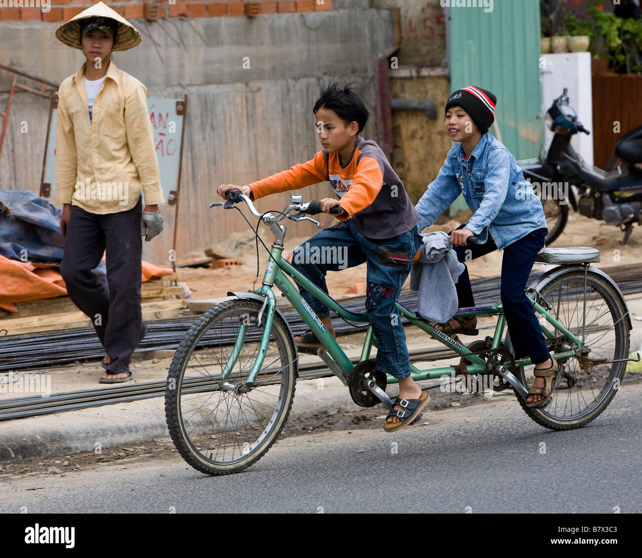 jungen Fahrrad Stockfoto