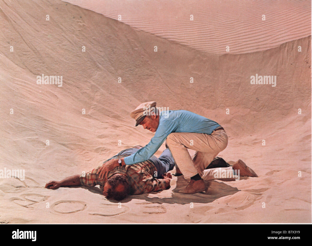 Le vol du Phoenix Der Flug des Phoenix Jahr: 1965 USA James Stewart