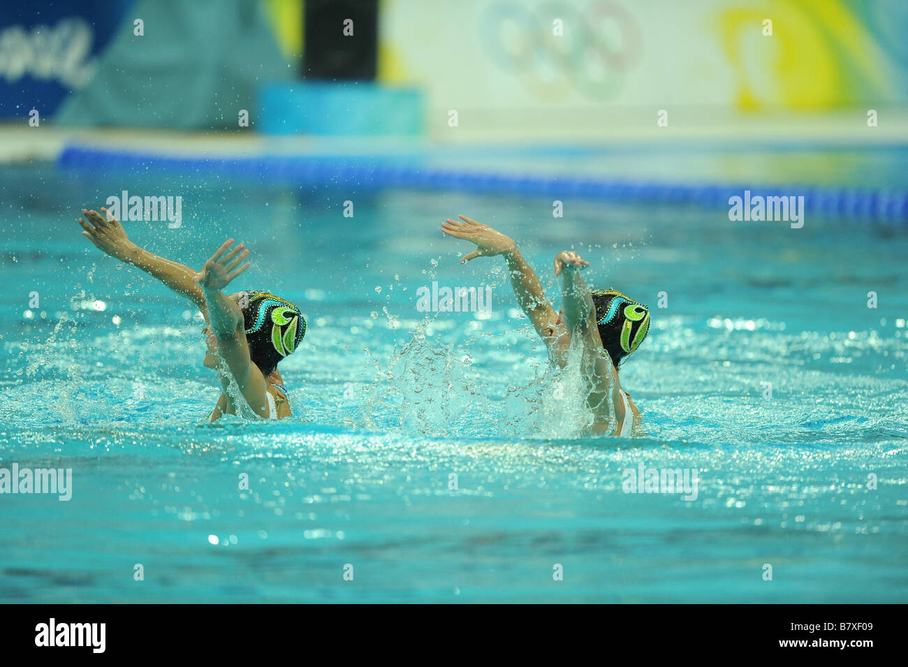 Tingting Jiang Wenwen Jiang CHN 20. August 2008 Synchronschwimmen Tingting Jiang und Wenwen Jiang China in Aktion während des Beijing 2008 Olympische Spiele Duett Free Routine Finales im National Aquatics Center in Peking China Photo von Masakazu Watanabe AFLO SPORT 0005 Stockfoto