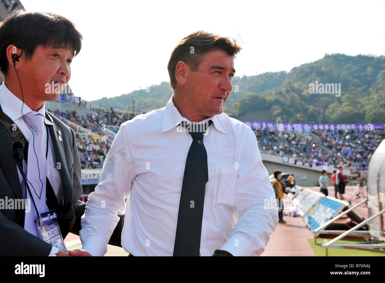 Mihailo Petrovic Cheftrainer Sanfrecce 25. Oktober 2008 Football 2008 J LEAGUE Division 2 41. Sec zwischen Sanfrecce Hiroshima 5 1 Sagan Tosu in Hiroshima großen Bogen Hiroshima Japan Foto von Jun Tsukida AFLO SPORT 0003 Stockfoto