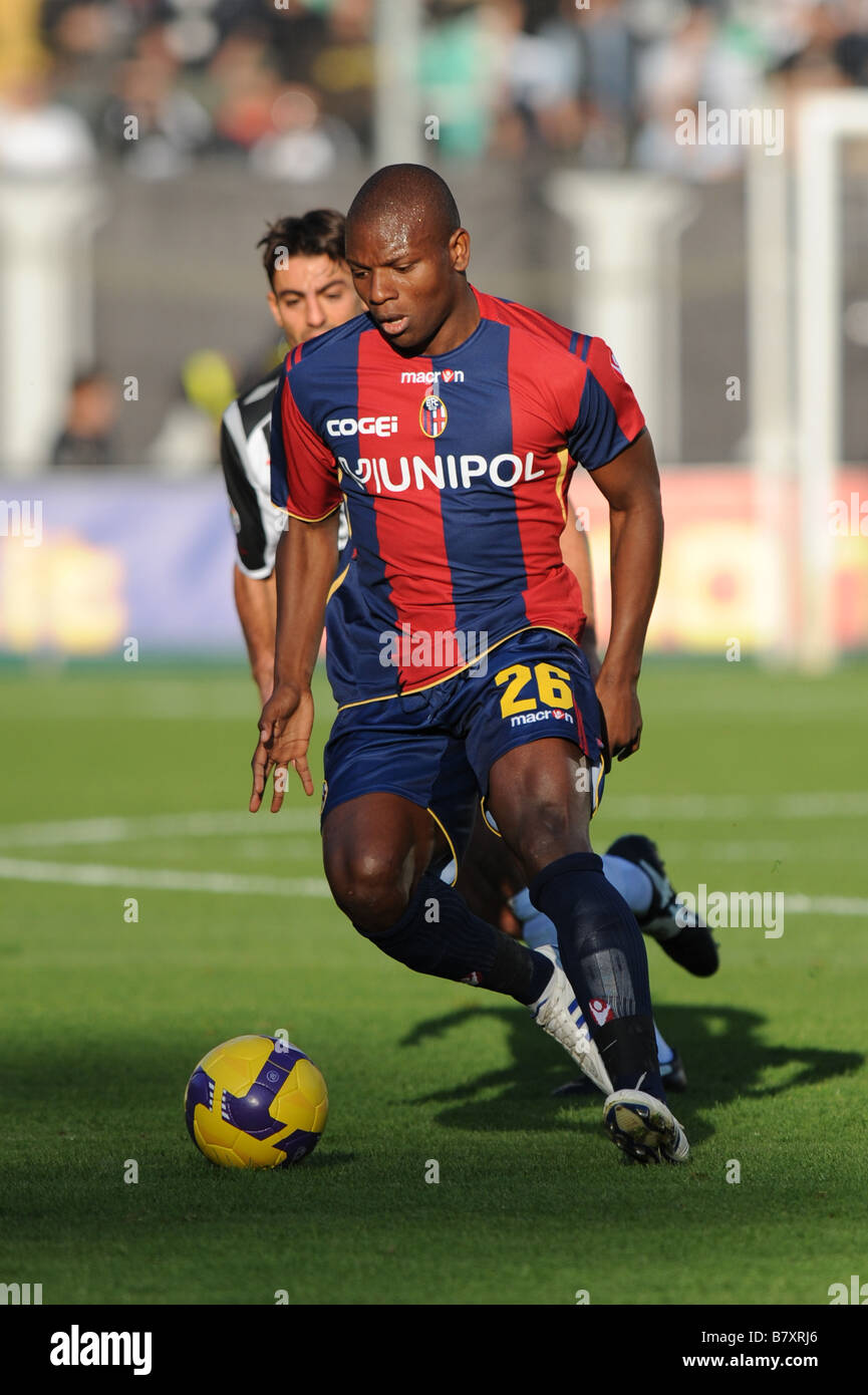 Gaby Mudingayi Bologna 16. November 2008 Fußball Italien Serie A Spiel zwischen Siena und Bologna im Stadion Artemio Franchi Stockfoto