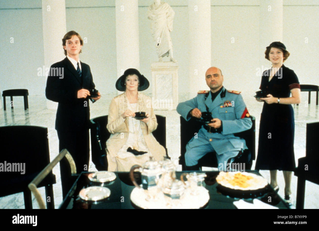 Tee mit Mussolini un te con Mussolini Jahr 1999UK/Italien Maggie