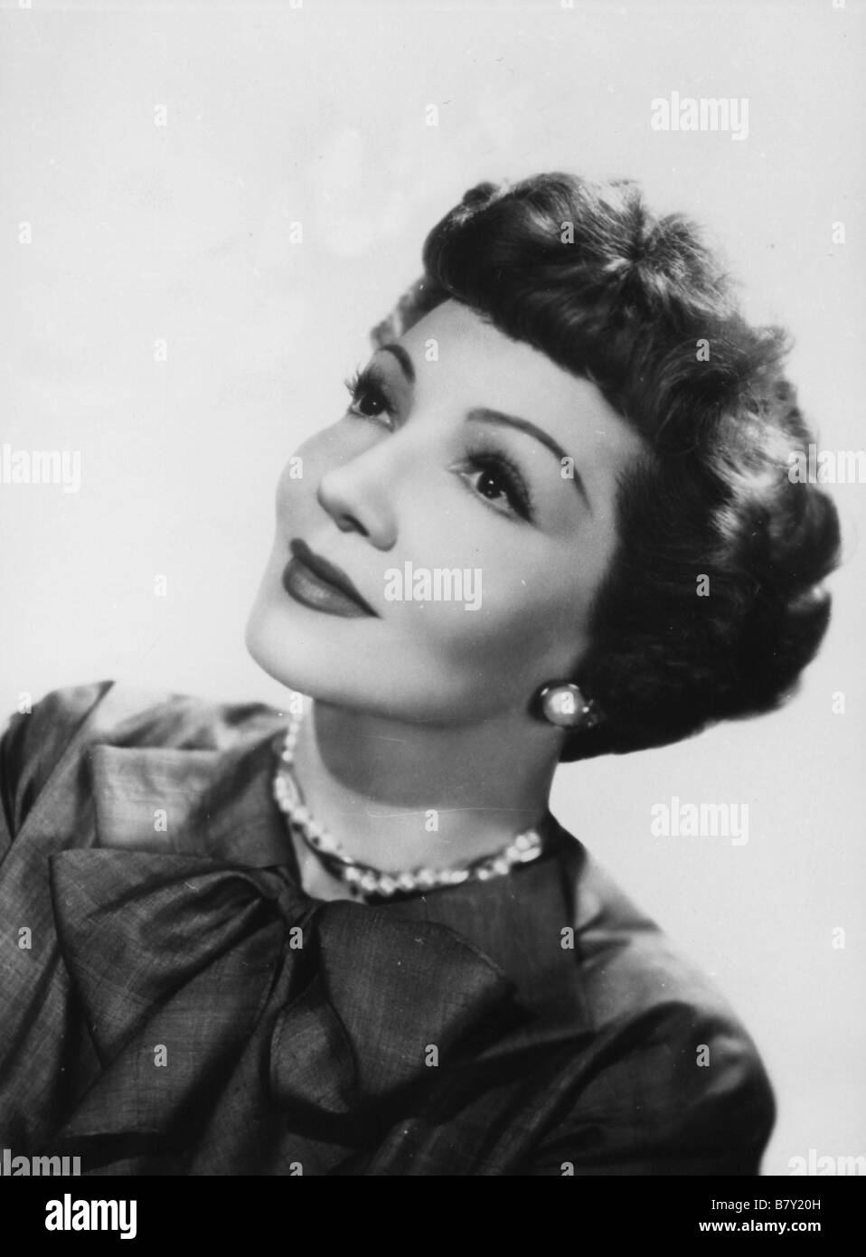 Claudette Colbert Claudette Colbert Claudette Colbert Stockfoto